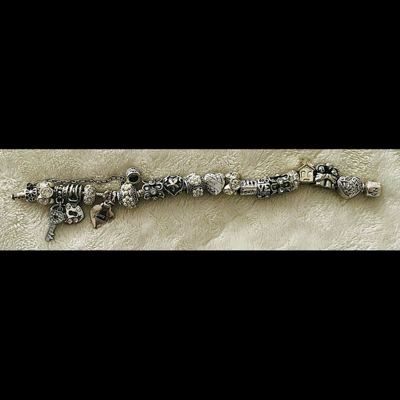 Authentic Pandora charm bracelet. - Picture 2 of 3